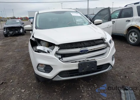 2019 Ford Escape Se z USA, uszkodzony, nr VIN 1FMCU9GD0KUB22962